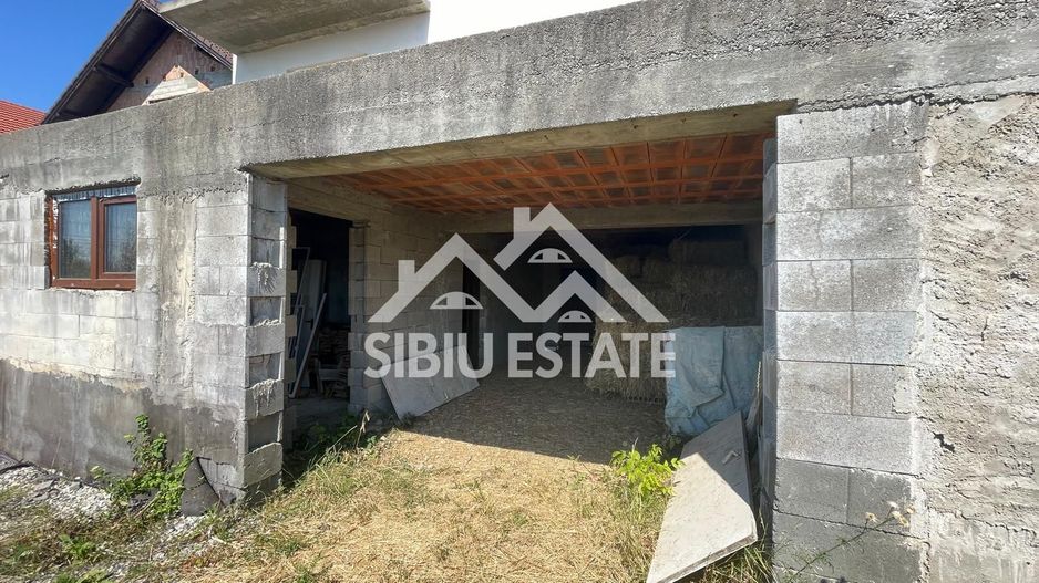 Casa Individuala in Sura Mare 5 camere, - Poză 11
