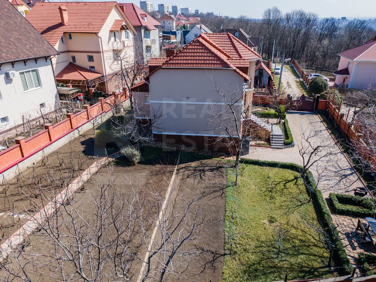 Vânzare, casă, 3 nivele, 200 mp + 10 ari, str. Gura Văii, Rîșcani - Poză 37