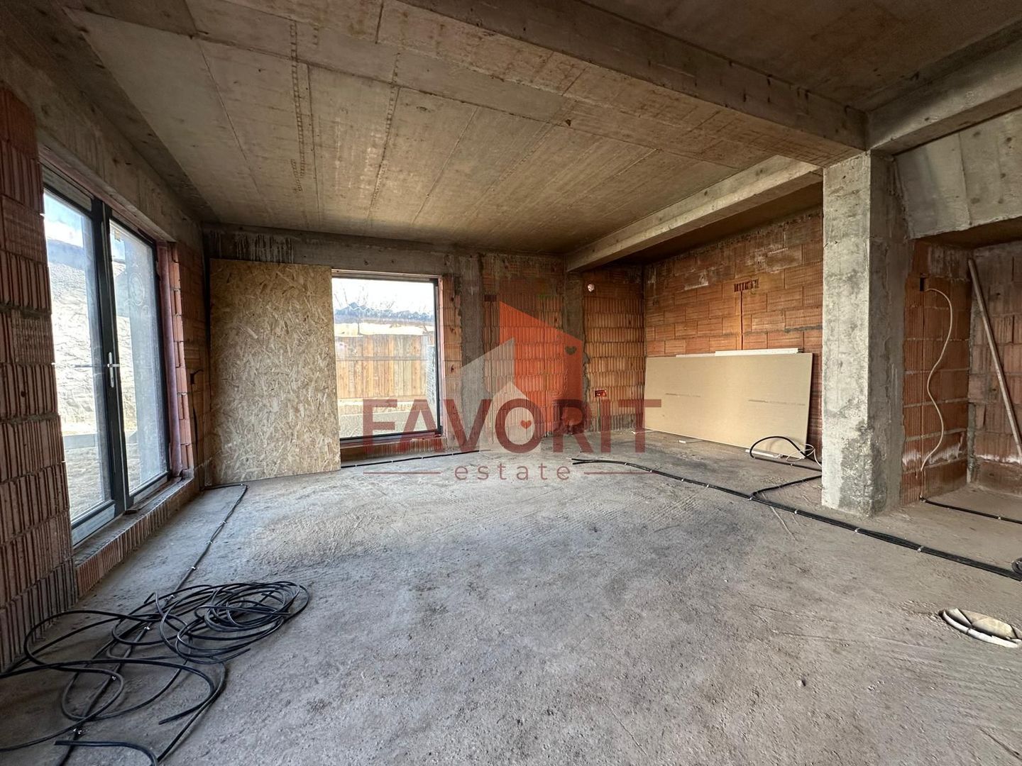 Duplex in Sanandrei | 5 camere | Toate utilitatile | Asfalt - Poză 2