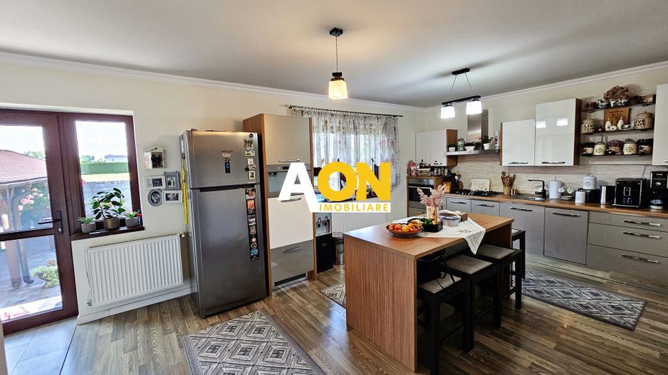 Casă cu 4 camere, complet mobilata, utilata, Alba Iulia, zona Partos - Poză 8