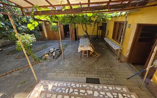 Casa cu 4 camere, 2024 mp teren, la asfalt, cu utilitati, Vintu de Jos - Poză 3