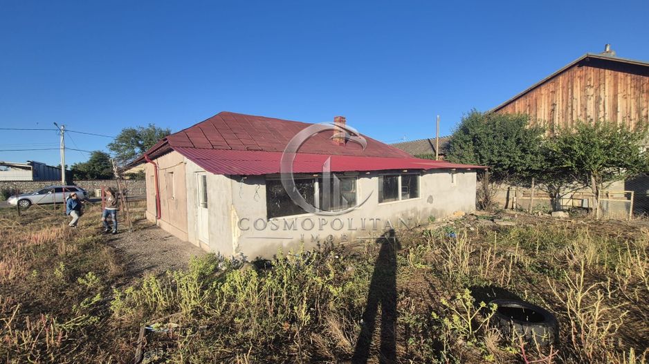 Casa si teren 3500mp in comuna Amaru/BZ ~ 4 camere ~ renovata in 2025 - Poză 8