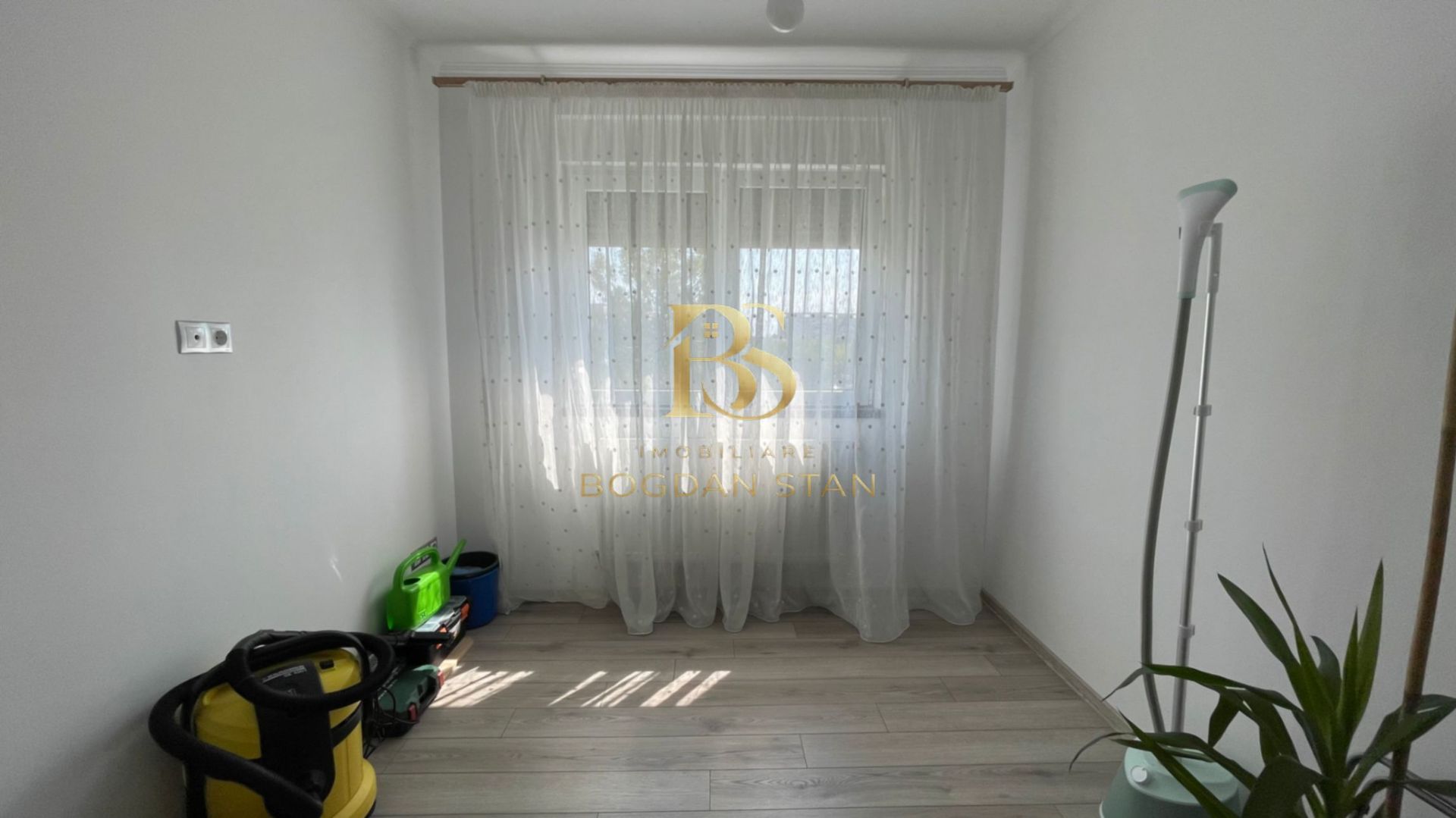 Apartament 3 camere de vânzare | Etaj 4 | Zona Micro 15 - Poză 9