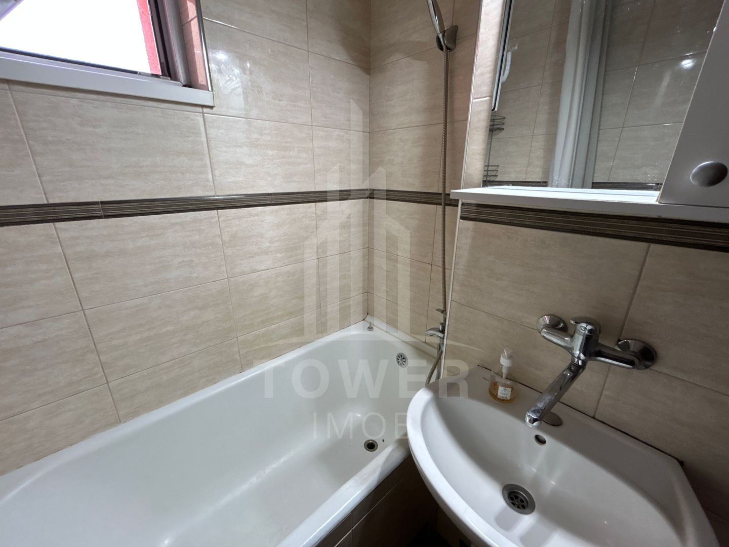 Apartament 3 camere de închiriat - Vasile Aaron - Poză 14