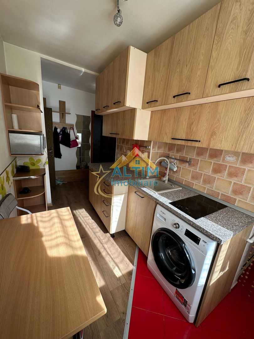 Apartament 3 camere în zona Spitalului Județean - de vânzare - Poză 6