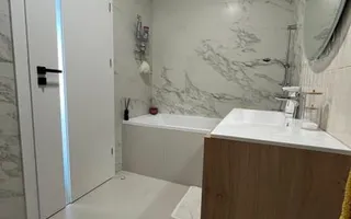 Apartament de 3 camere ultrafinisat, parcare, boxa, zona Golden Tulip - Poză 11