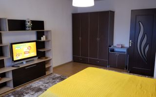 Închiriez garsonieră, Vitan Mall, mobilată, utilată, renovată - Poză 1