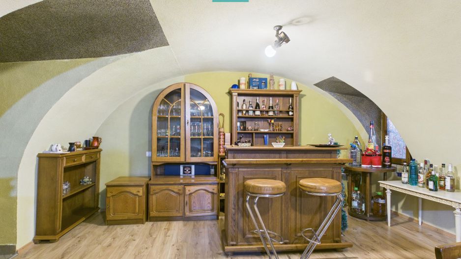 Casă ultracentrală cu 6 camere pentru investiții - Poză 26