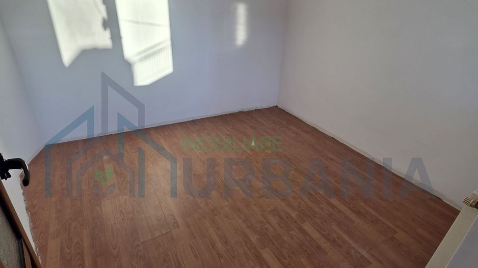 Casă cu 3 dormitoare în Dancu, Holboca. Curte utilă, acte în regulă. - Poză 2