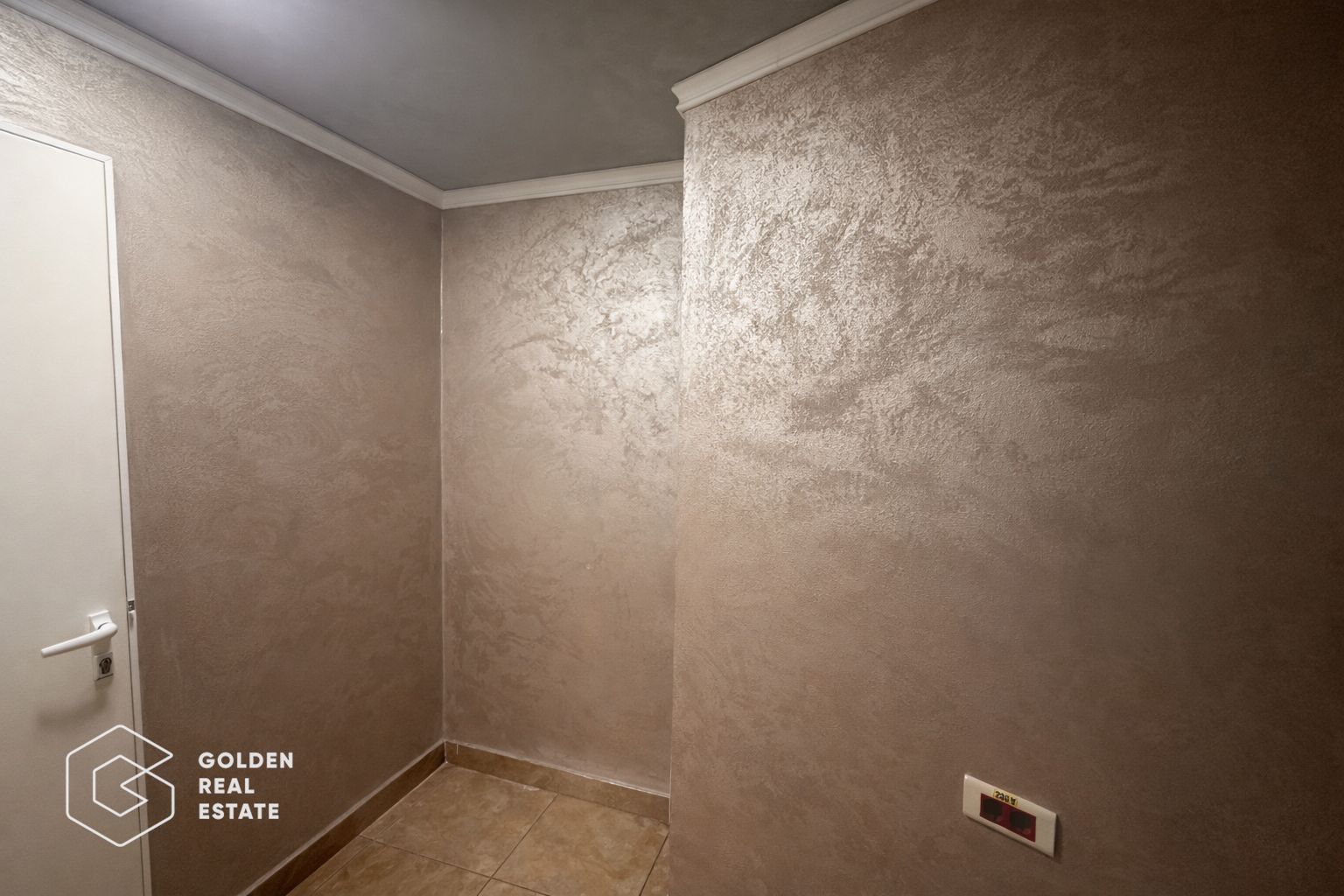 Oportunitate!Spatiu comercial central, 160mp, 5 camere, centrala proprie,parcare - Poză 14