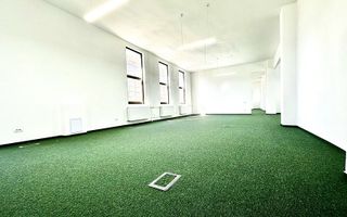 Birouri lângă primărie - Poză 4