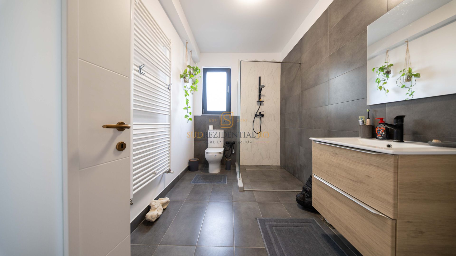 Casa Individuala de vanzare - Comuna Berceni - Complet mobilata - Poză 8