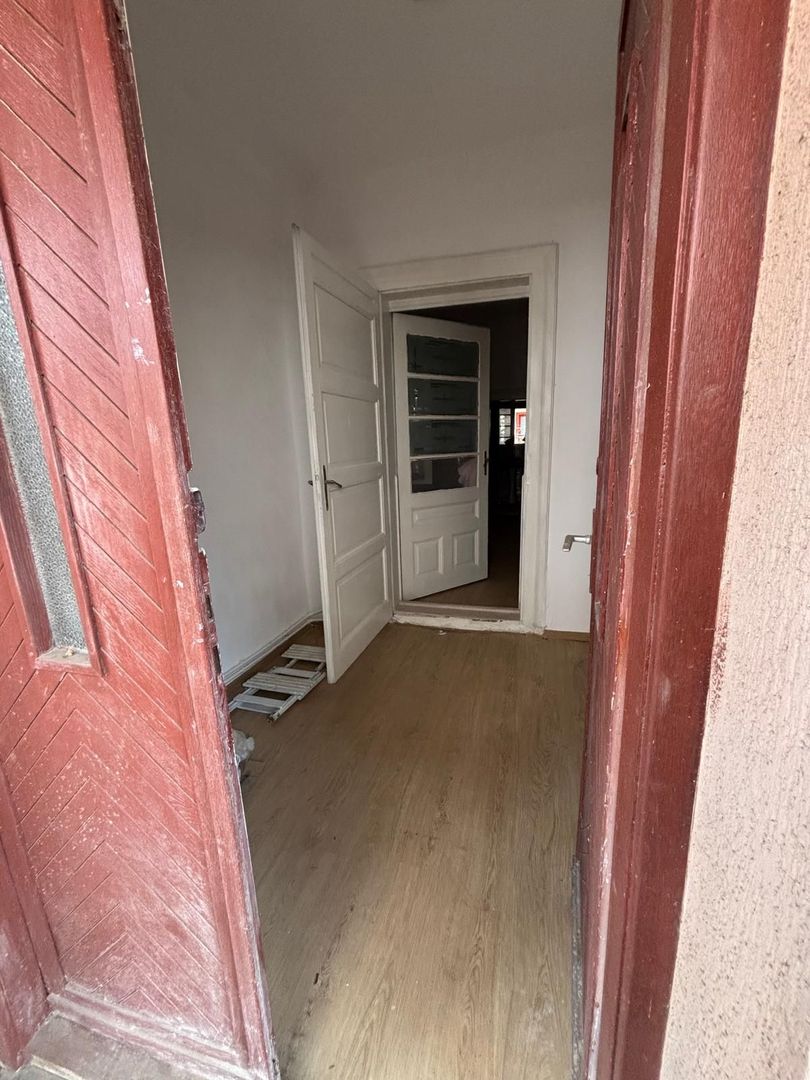 Casa pe parter cu acces auto - Poză 13