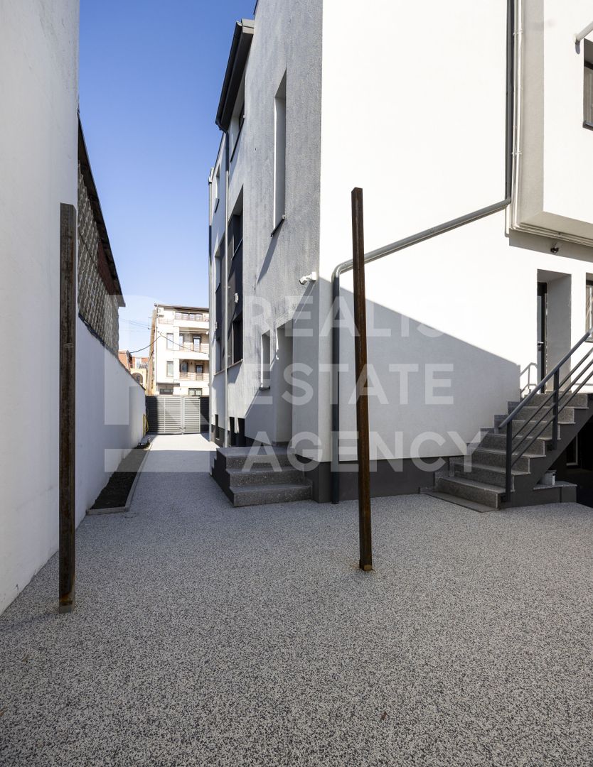 Chirie, casă, 8 camere, zona 1 Mai, București - Poză 5