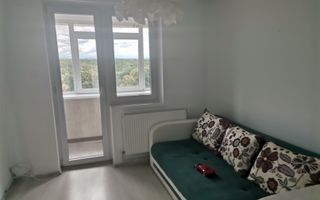 Vanzare apartament 3 camere, decomandat, Trivale - Poză 2