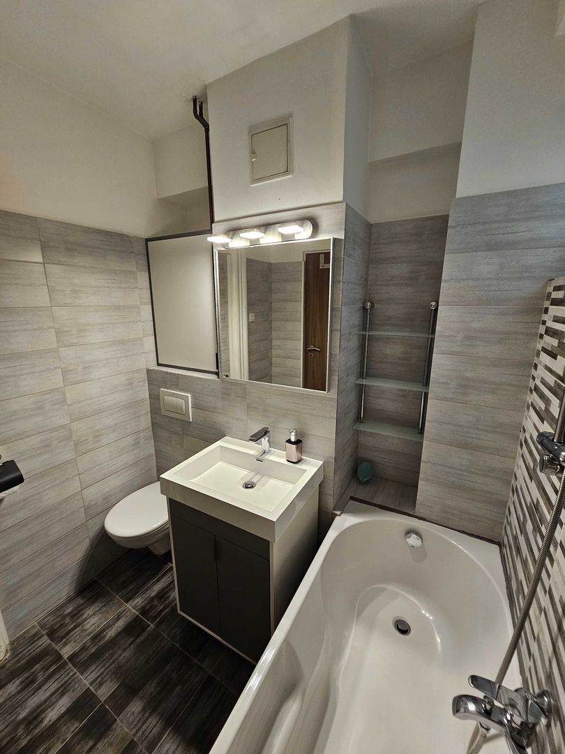 Iulius Town | 3 camere | Decomandat | Centrala proprie | Boxa CF - Poză 8