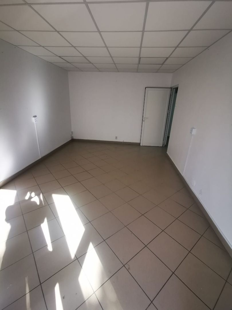 Spatiu comercial de vanzare – 70 mp, parter, Siderurgistilor Vest – - Poză 7