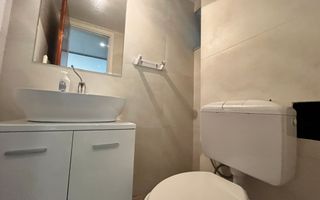 VILA CU 5 CAMERE LA INCHIRIERE PE MALUL LACULUI STRAULESTI - Poză 12