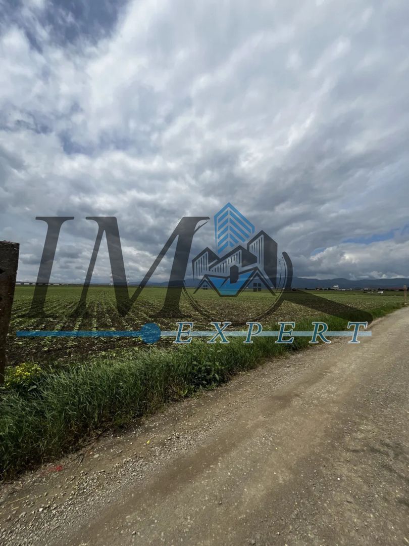 Teren de vânzare in Lancram zona noua - Poză 2