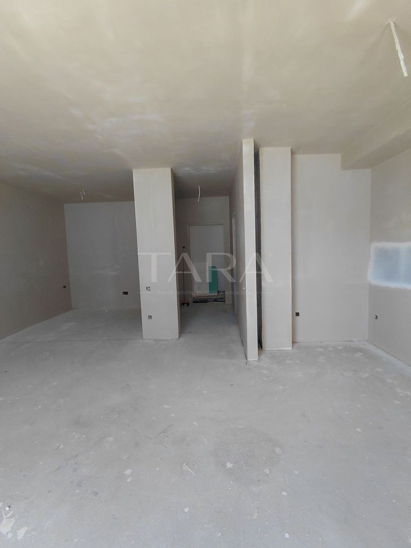 Apartament open-space cu nișă de dormit, CF și parcare subterană. - Poză 3
