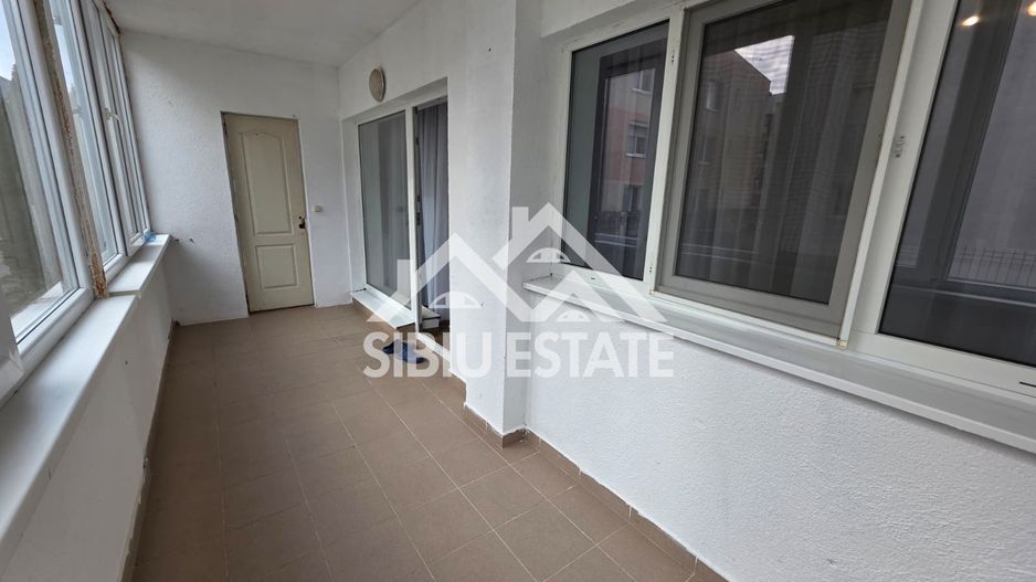 Apartament 3 camere de inchiriat, Selimbar - Poză 8