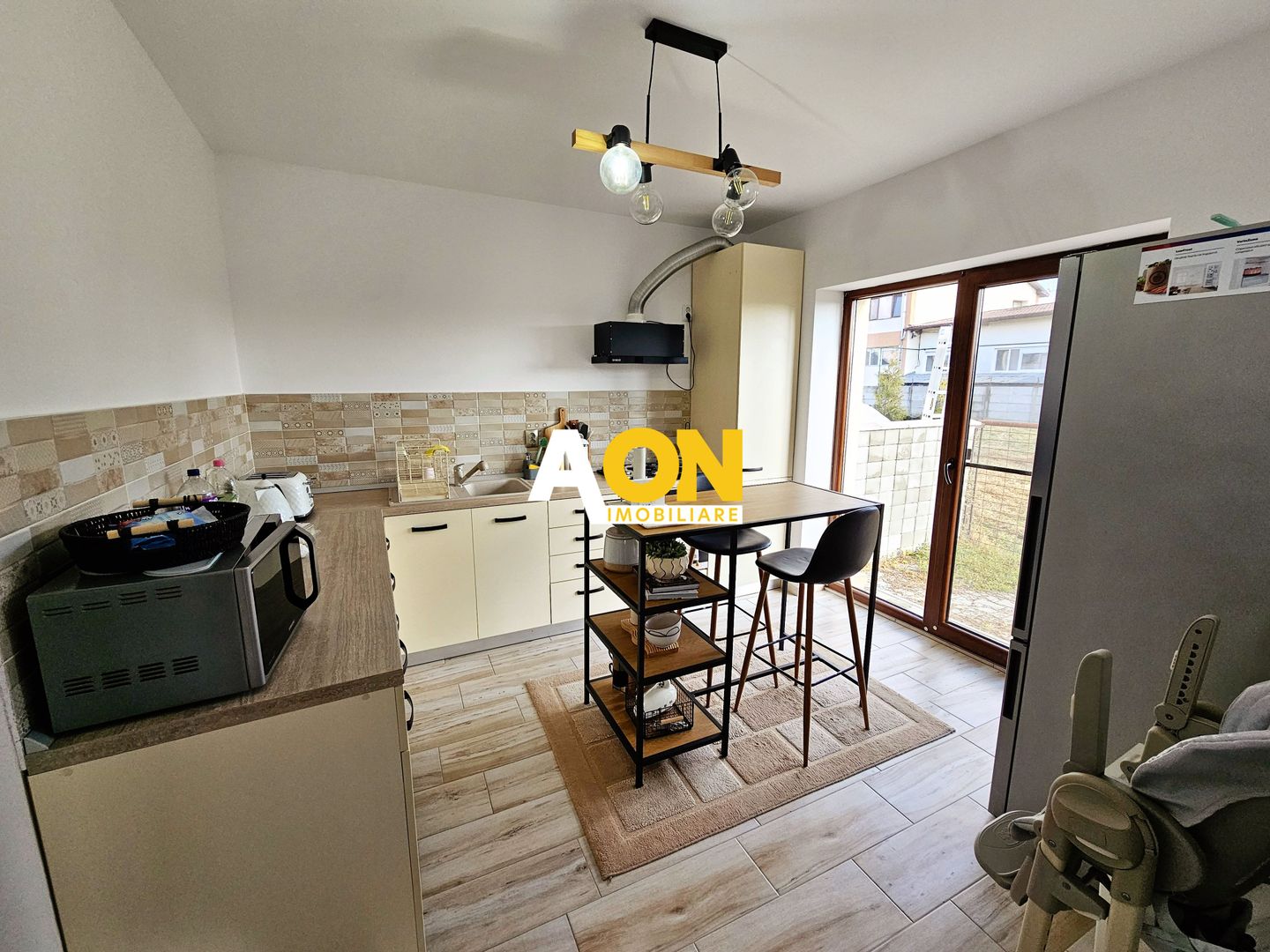 1/2 Duplex, 4 camere, mobilat, utilat, 230 mp, zona Lipoveni - Poză 5