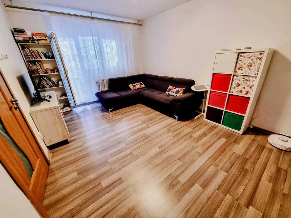 APARTAMENT MODERN RENOVAT DECOMANDAT BLOC 1984 - Poză 3