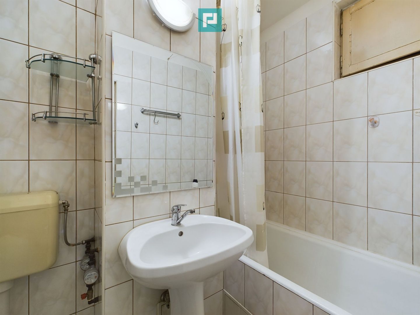 Apartament cu 3 camere, etaj intermediar - Poză 13