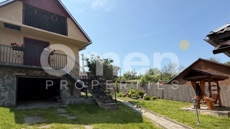 Casă cu 2 anexe transformate în locuințe, teren generos de 9 ari – Groși - Poză 1