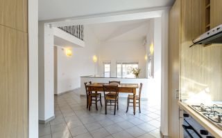 Casă situată pe strada Constituției, Aradul Nou - Poză 3