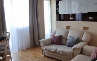 Apartament 3 camere 67 mp utili loc de parcare si balcon zona Turnisor