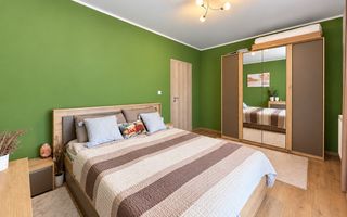 Apartament Superb cu 3 camere mobilat | terasa de 12 mp | Giroc | asfalt. - Poză 6