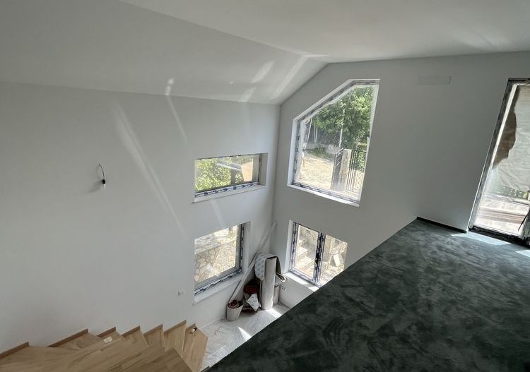 Vand casa in Bucium cu vedere la oras - Poză 7