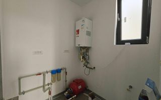 Casa - 444mp teren - 4 camere- cartierul nou -154.990 euro - Poză 6