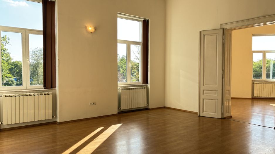 Apartamnet ultracentral de vanzare in Oradea - Poză 9