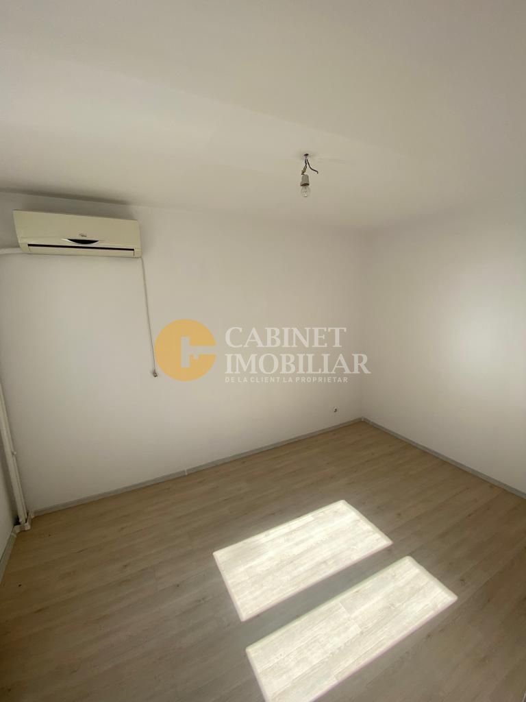 Apartament cu 2 camere pe etajul 1 in zona Alexandru cel Bun- Rond 28 - Poză 4