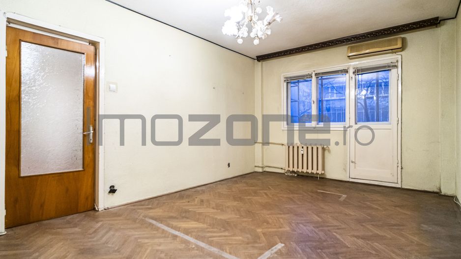 1 Mai nr. 29, 3 camere, 4/10, bloc stradal, c-tie 1980, bucatarie mare, 2 bai - Poză 1