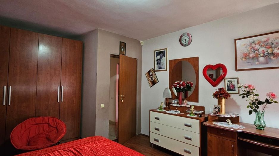 Casa- zona Spitalul nr 1 - Poză 12