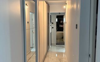 Apartament 3 camere, Nicolina 2, renovat complet 2022 - Poză 2