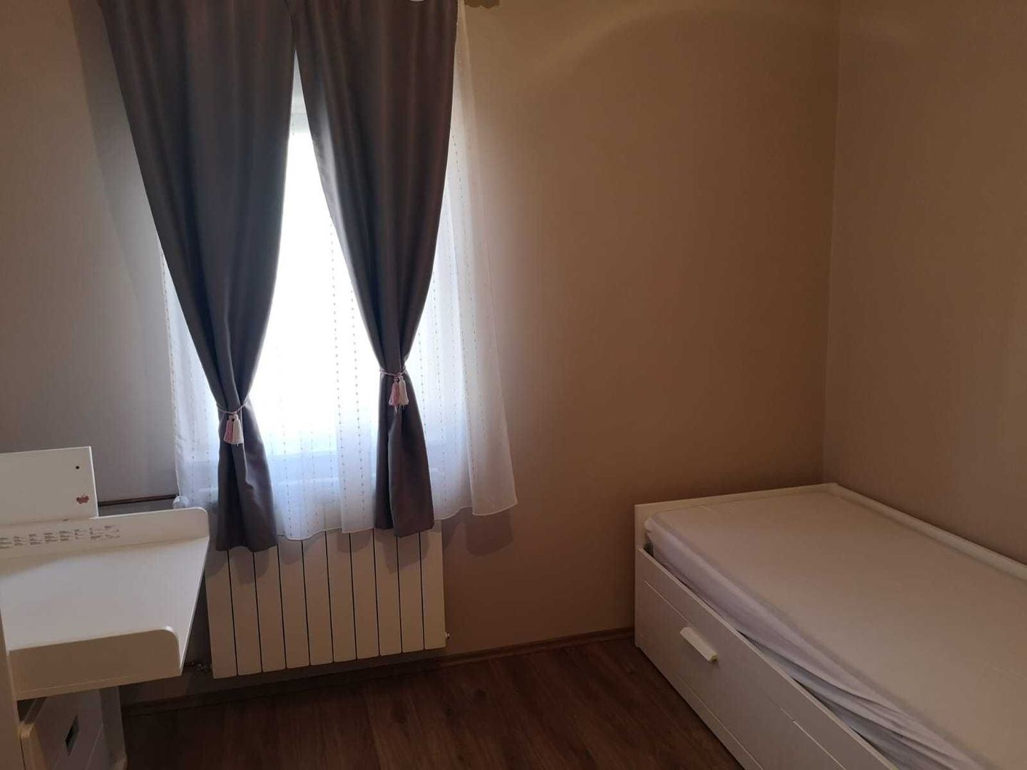 Soarelui-Generala 30 | 3 Camere | Etaj intermediar | Centrala proprie | Renovat - Poză 5
