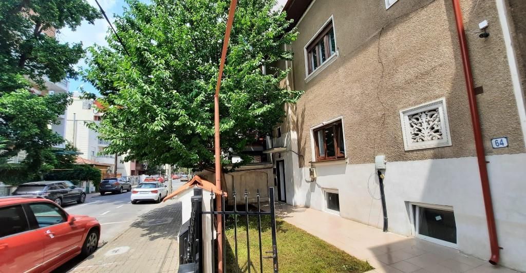 Apartament parter, vila, Charles de Gaulle, 2 camere, 2 bai - Poză 1