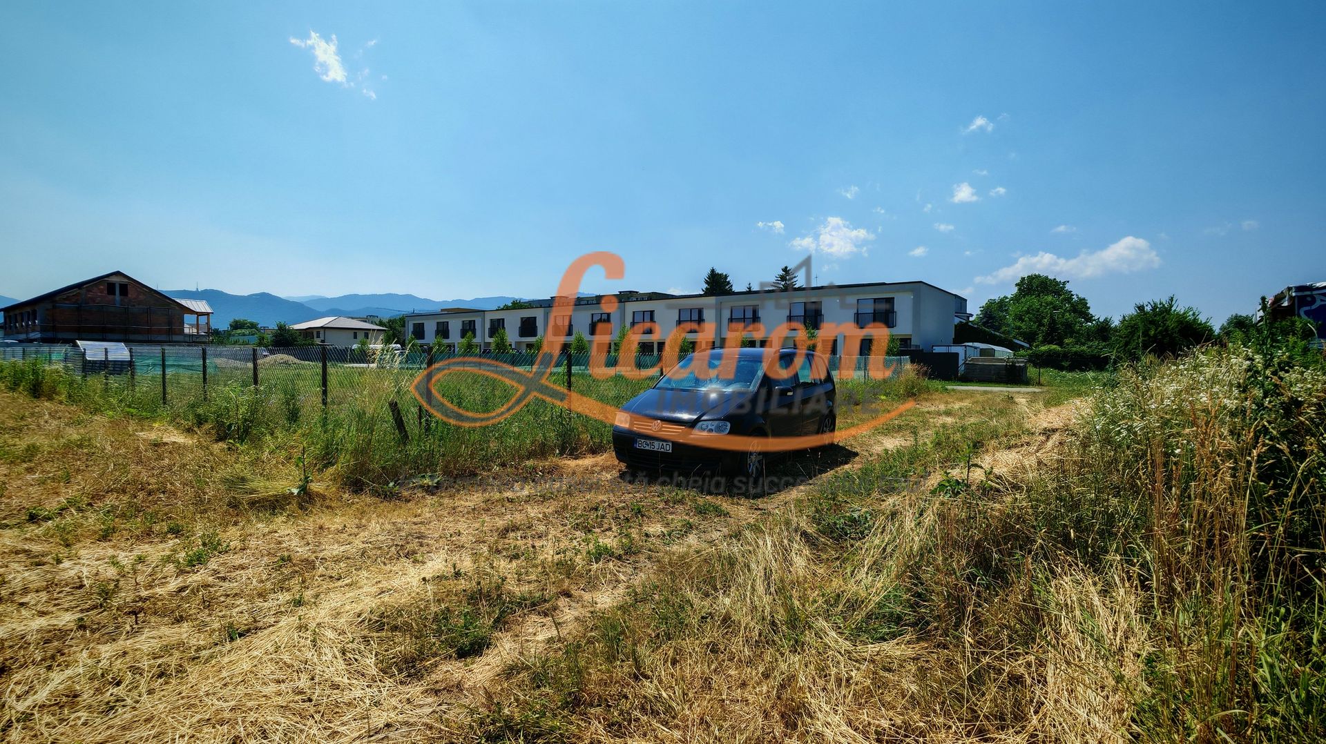 BARTOLOMEU,intravilan,intre case,suprafata de 774 mp,constructii P+2 - Poză 6