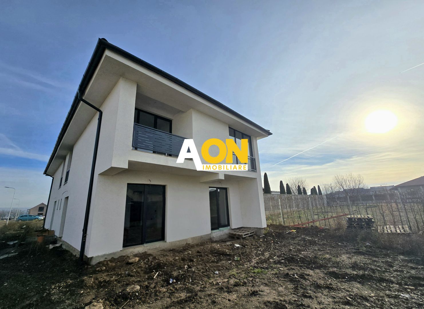 1/2 Duplex de Vânzare, 4 Camere, 350mp Teren, Zona Dealul Furcilor - Poză 1