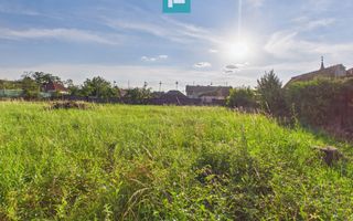 Casă în centrul localității Dezna, județul Arad - Poză 3