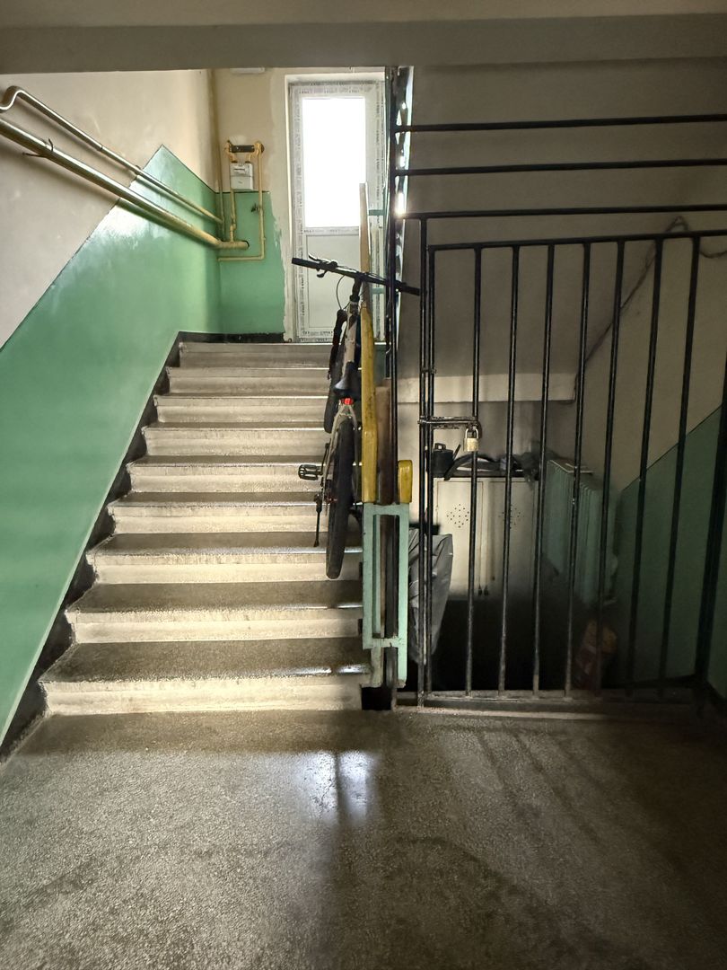 Apartament 3 camere 60 mp etaj 2 - Campina ,langa OMV - Poză 24