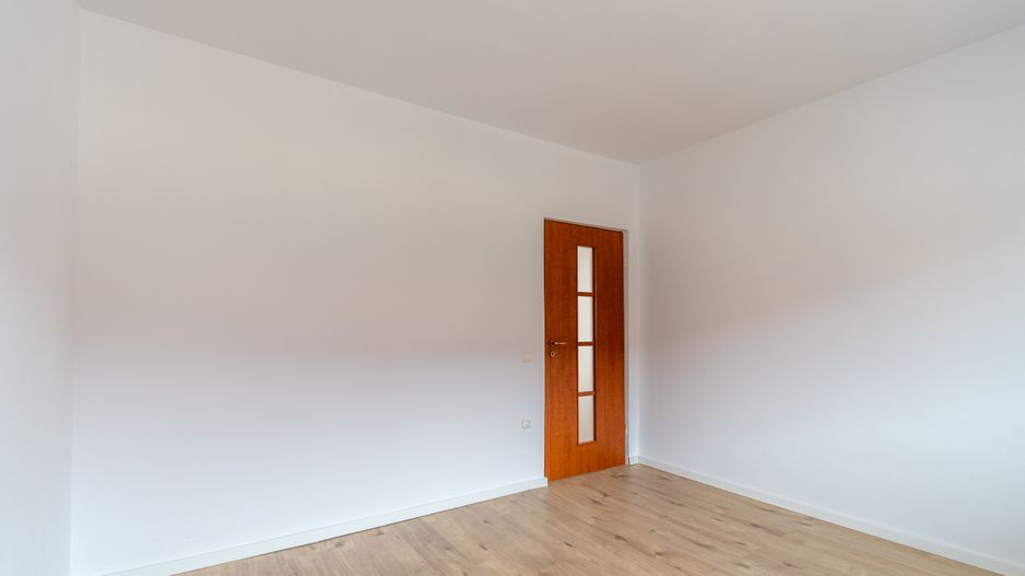 Apartament renovat cu 2 camere + loc de parcare de vanzare Floresti - Poză 4