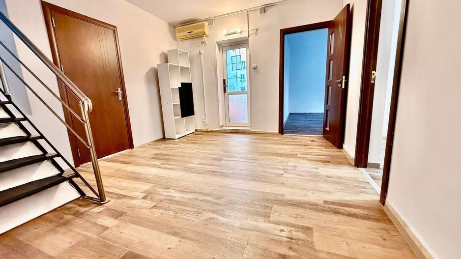 BRASADAS închiriază vila - zona Popa Nan, Calea Calarasilor. - Poză 8