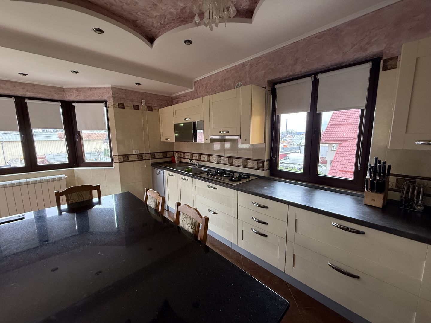 Casă de vânzare | Burdujeni | 417 mp construiți | Teren 1.200 mp - Poză 11