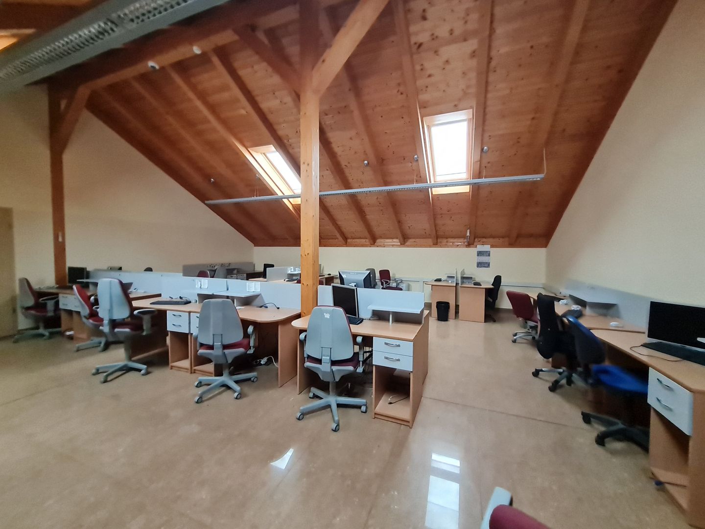 Exclusivitate!Destinații multiple/Poziție avantajoasa - Poză 17