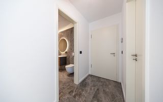 Apartament 2 camere, faza nouă, loc de parcare - Kasper Coresi - Poză 7